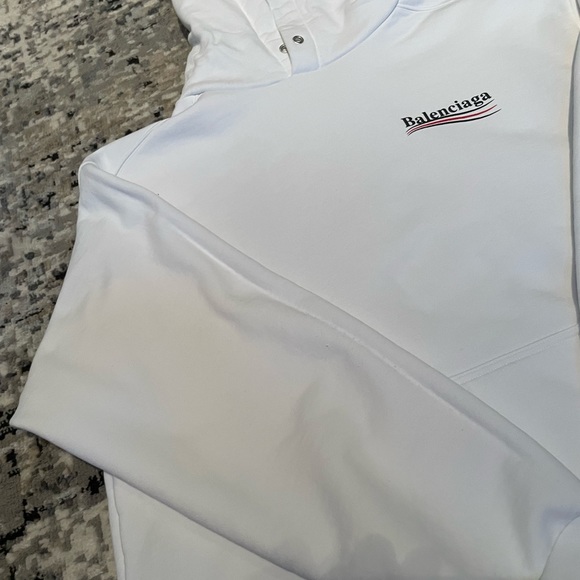 Sweater - Picture 4 of 5